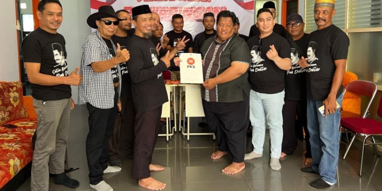 Komunitas Setia Bersama Pak Dokter Daftarkan Khairul ke PKS sebagai Bacalon Walikota Tarakan