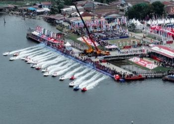 F1 Powerboat 2024 Danau Toba Sukses Pakai Listrik Hijau PLN yang Andal Tanpa Kedip