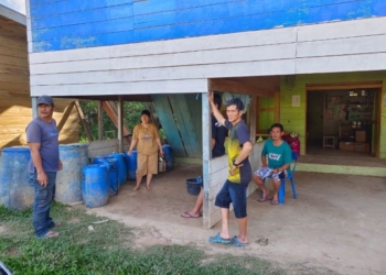 Warga Binuang Bantu Pencarian Pesawat Hilang