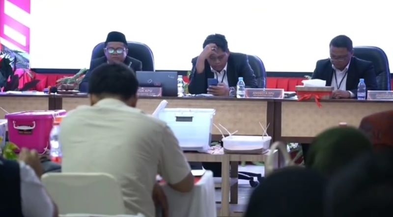 Rekapituasi Penghitungan Suara Tingkat Provinsi Kaltara Tuntas  
