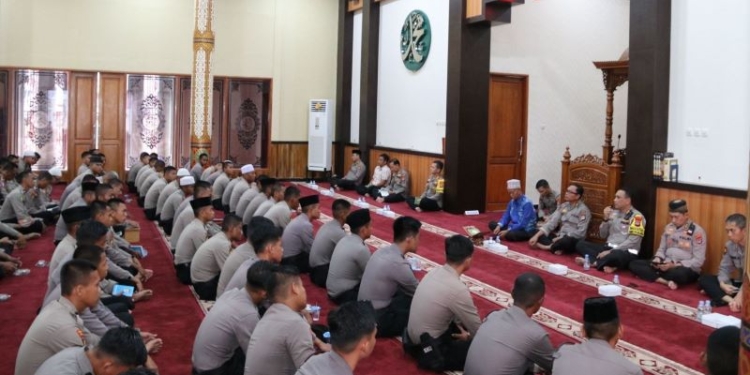 Tingkatkan Keimanan Personel Polda Kaltara Melalui Binrohtal