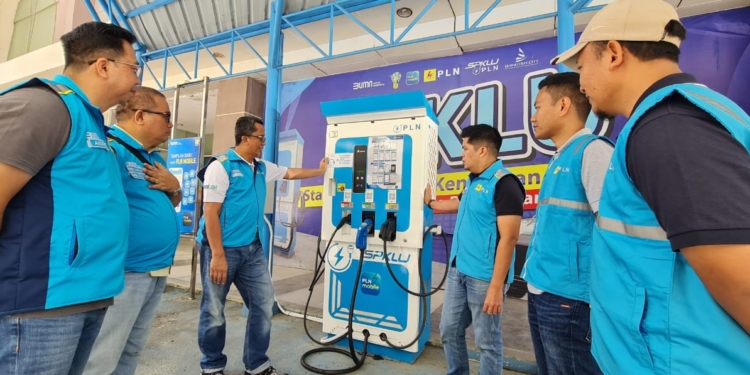 Pastikan Kenyamanan Pemudik Kendaraan Listrik, PLN Pastikan Layanan SPKLU di 10 titik Maksimal