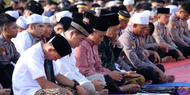 Polda Kaltara Gelar Shalat Idul Fitri 1445 H Bersama Masyarakat