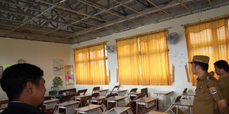 Pj Walikota Tarakan Minta Kontraktor Benahi Gedung Baru SDN 045 Pantai Amal