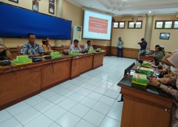 Pj Walikota Tarakan Carikan Solusi atas Pemberhentian 28 Guru Honorer  