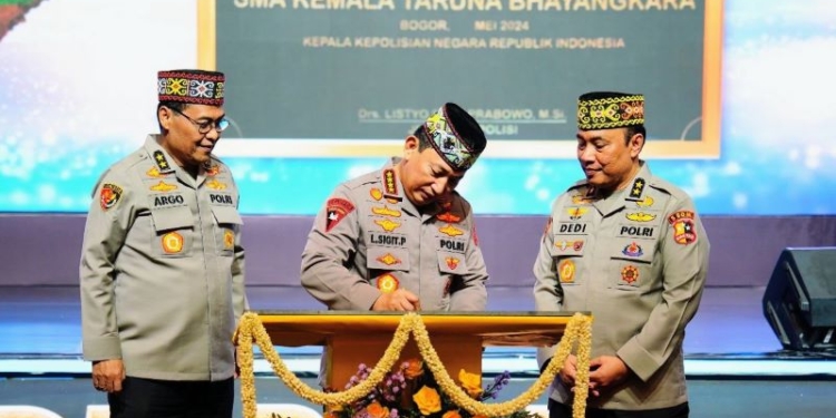 Kapolri Resmikan Komite Olahraga Polri, Wadah Para Polisi Atlet