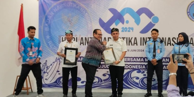 Pemkot Tarakan Terima Penghargaan dari BNNP Kaltara di Peringatan HANI 2024