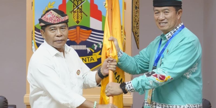 Gubernur Lepas Kontingen Kaltara Menuju Utsawa Dharma Gita Nasional XV Tahun 2024