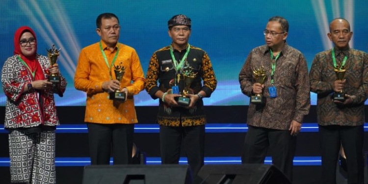 Dinilai Transformatif Dalam Menangani Pendidikan, Kaltara Kembali Raih Penghargaan dari Kemendikbudristek RI