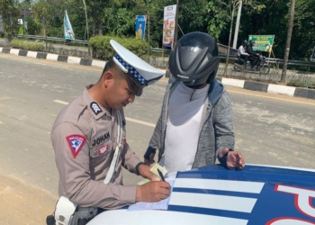 Hari kedua Operasi Patuh Kayan 2024, Ditlantas Polda Kaltara Beri Tindakan Tilang