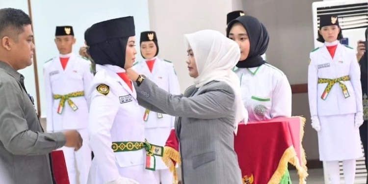 Bupati Laura Kukuhkan Paskibraka Nunukan