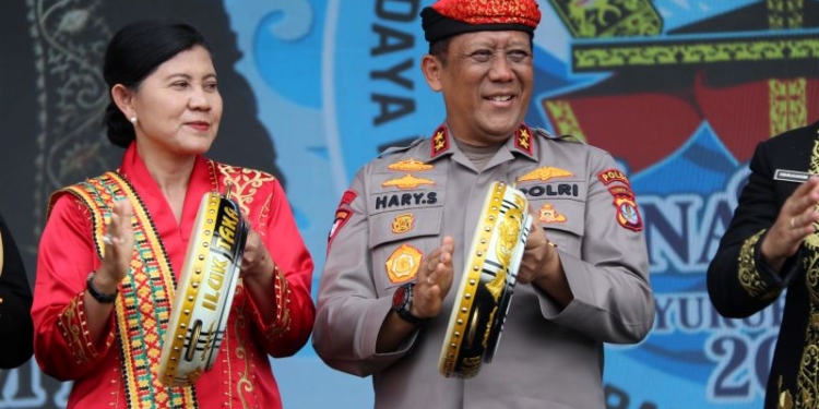 Kapolda Kaltara Buka Festival Budaya Irau ke-7 KTT