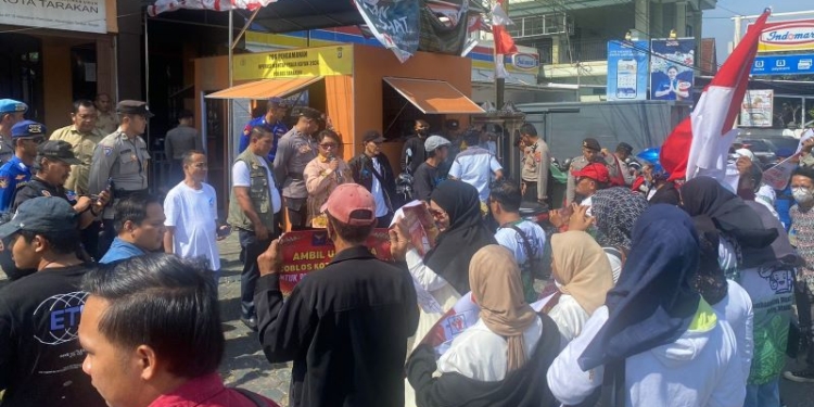 Satgas Preventif OMP Kayan 2024 Laksanakan Pengamanan Unjuk Rasa Damai di Kantor Bawaslu Tarakan