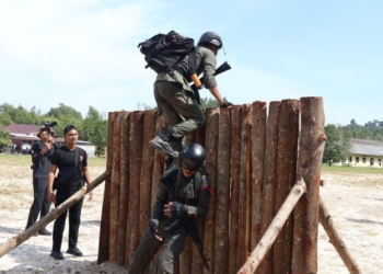 Dansat Brimob Polda Kaltara Buka Brimob Swat Challenge