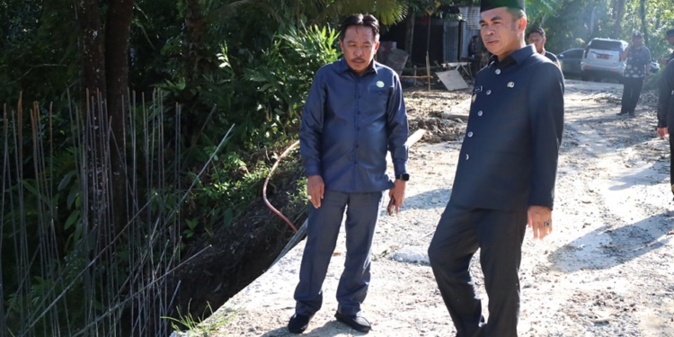 Pj. Walikota Tarakan Kunjungi Petani Rumput laut dan Jalan di Wilayah Mamburungan Timur