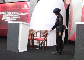 Personel Subsatgas Jibom OMP Kayan 2024 Laksanakan Sterilisasi Lokasi Debat Ketiga Pilkada Kaltara