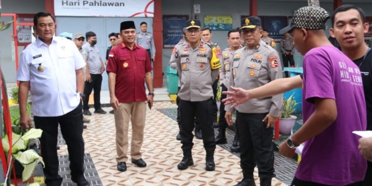 Wakapolda Bersama Pamatwil Mabes Polri Monitoring Pemungutan Suara di Tarakan
