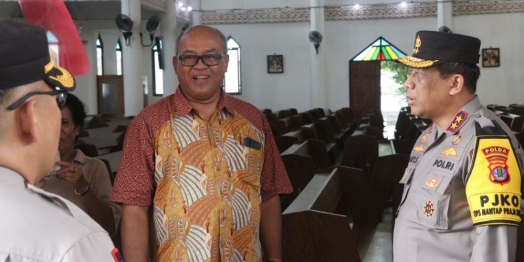 Kapolda Kaltara Tinjau Gereja Katolik Santa Maria Imakulata Tarakan, Pastikan Misa Natal Aman dan Khidmat