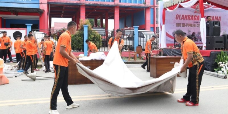 Kapolda Kaltara Pimpin Aksi Bersih-bersih di Tebu Kayan