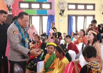 Kapolda dan Ketua Bhayangkari Daerah Kaltara Kunjungi SLB Negeri Malinau