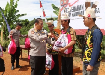 Kapolda Kaltara Kunjungi Perbatasan di Long Ampung, Wujudkan Komitmen Polri untuk Masyarakat Terpencil