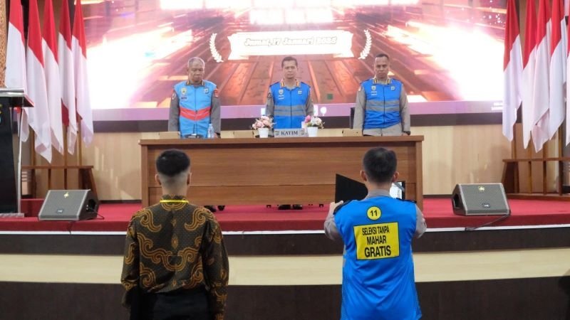 Polda Kaltara Ambil Sumpah dan Penandatanganan Pakta Integritas SIPSS 2025