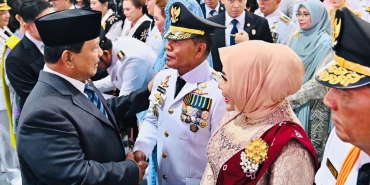 Dilantik Presiden, Zainal A Paliwang – Ingkong Ala Jabat Gubernur dan Wakil Gubernur Kaltara