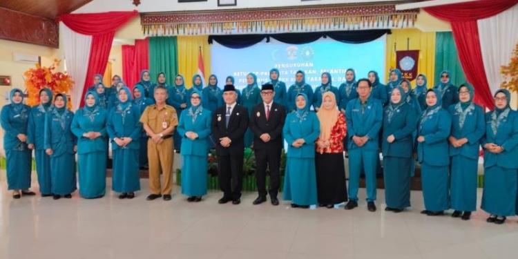Wali Kota Khairul Hadiri Pengukuhan Ketua TP-PKK dan Pokja Bunda PAUD Tarakan
