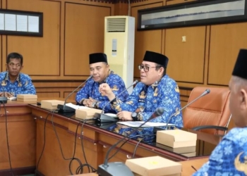 Pimpin Rapat Evaluasi SPM, Wawali Ibnu Saud Motivasi ASN Semangat Bekerja  