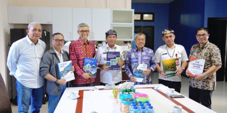 Evaluasi Program Bersama Pemprov dan Unhas, Gubernur Zainal Komitmen Wujudkan Kemajuan Daerah