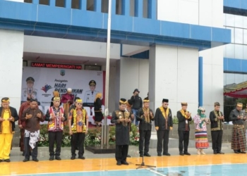 Gubernur Zainal Maknai Hardiknas Momen Pemerintah Tingkatkan Layanan Pendidikan