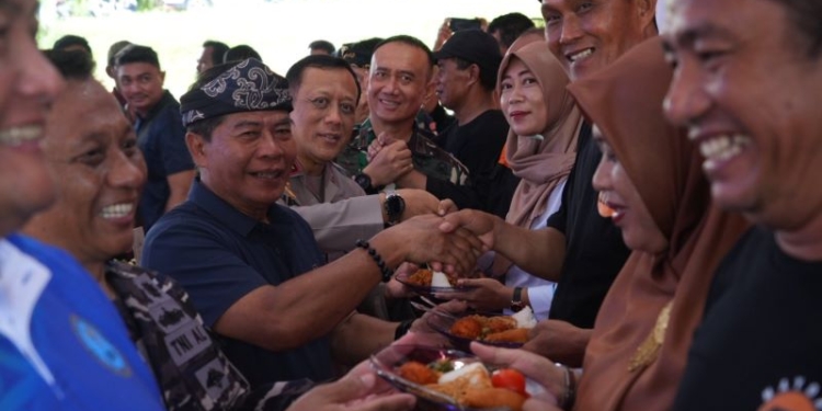 Momentum Semangat Kebersamaan Pemerintah, Pengusaha dan Pekerja