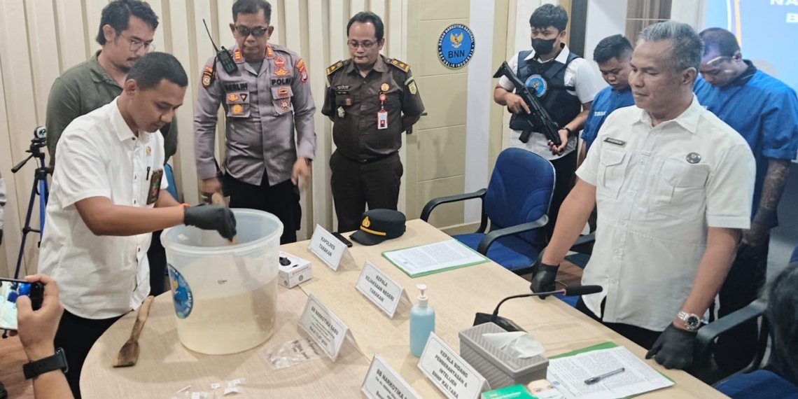 BNNP Kaltara Musnahkan Barang Bukti Ratusan Gram Ganja dan Sabu