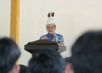 Wagub Ingkong Ala Letakkan Batu Pertama Pembangunan Gedung Serbaguna SMTK Long Bia