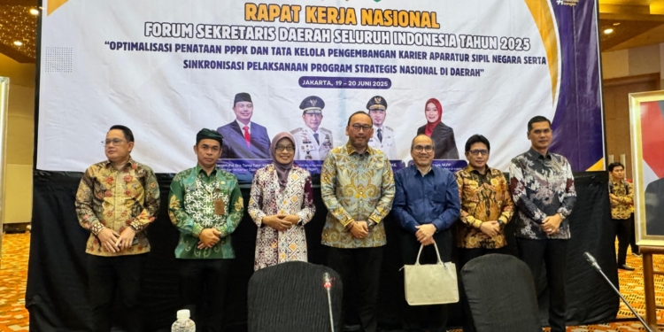 Rakernas Forsesdasi 2025, Pj. Sekprov Paparkan Perkembangan Program Strategis Nasional Di Kaltara