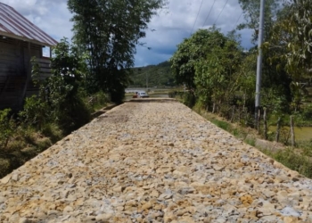 Video Viral Soal Jalan Krayan Dibangun Pakai Dana Masyarakat, Pemdes: Itu Hoaks!