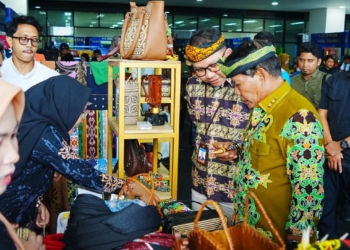 Gubernur Zainal Imbau BI Dorong Pengembangan Ekonomi Syariah