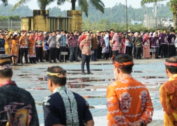 Harganas ke-32, Pj Sekprov Kaltara Ajak ASN Jadikan Keluarga Sebagai Fondasi Pembangunan Bangsa