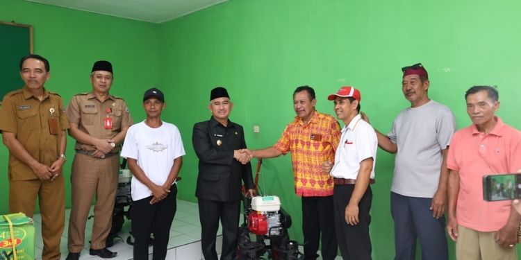 Realisasikan Program Kerja, Pemkot Tarakan Salurkan Bantuan Pertanian