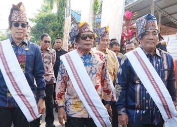 Kenakan Batik Daerah, Gubernur Kenalkan Budaya Kaltara di Karnaval The Legend of Pongtiku II 2025