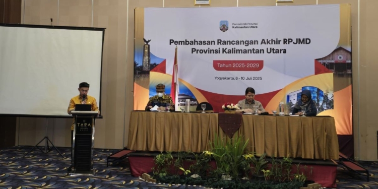 Pj Sekprov Tekankan Kolaborasi Bersama Pembahasan Rancangan Akhir RPJMD Kaltara 2025-2029