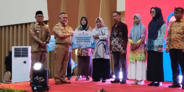 Wali Kota Launcing Relaksasi Pajak Daerah dan Kenaikan Insentif