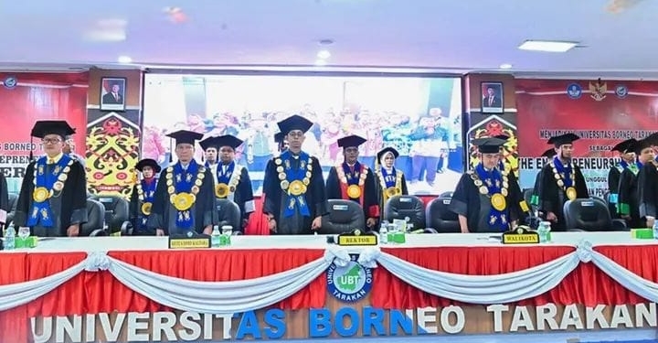 H Achmad Djufrie Apresiasi Wisudawan – Wisudawati Universitas Borneo Tarakan
