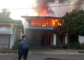 Rumah Dua Tingkat di Nunukan Terbakar