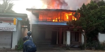 Rumah Dua Tingkat di Nunukan Terbakar  