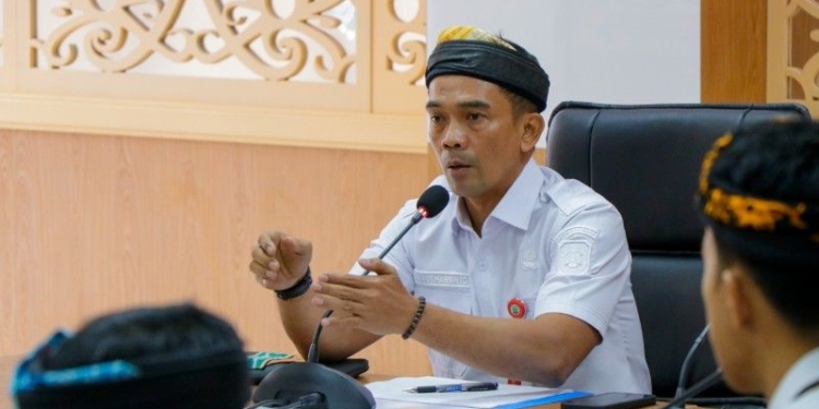 Sekprov Kaltara, H. Denny Harianto, S.E, M.M sampaikan arahan. (foto: DKISP Kaltara)