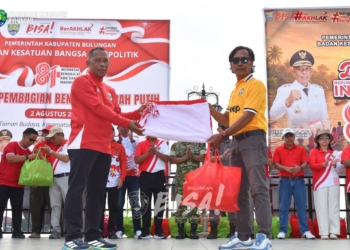 Gelora Nasionalisme di Taman Budaya: Menyambut HUT RI ke-81, Pemkab Bulungan Bagikan Ribuan Bendera Merah Putih
