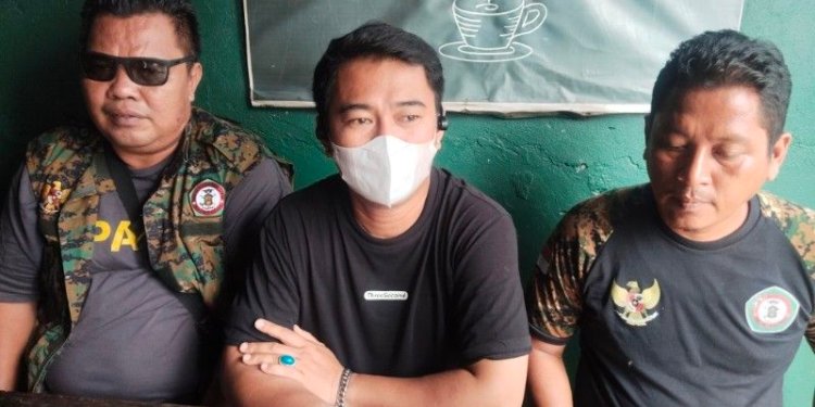 Perwakilan sejumlah ormas lokal di Tarakan memberikan keterangan. (foto: jendelakaltara.co)